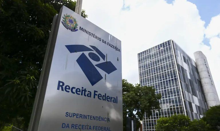 Receita Federal alerta MEIs sobre mensagens falsas para aplicar golpes