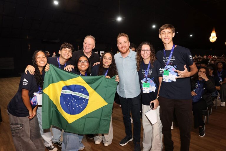 Governo do Estado envia maior grupo de estudantes do Intercâmbio Estudantil 2025