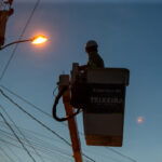 Modernização da iluminação avança e chega aos bairros Bela Vista e Ulisses Guimarães