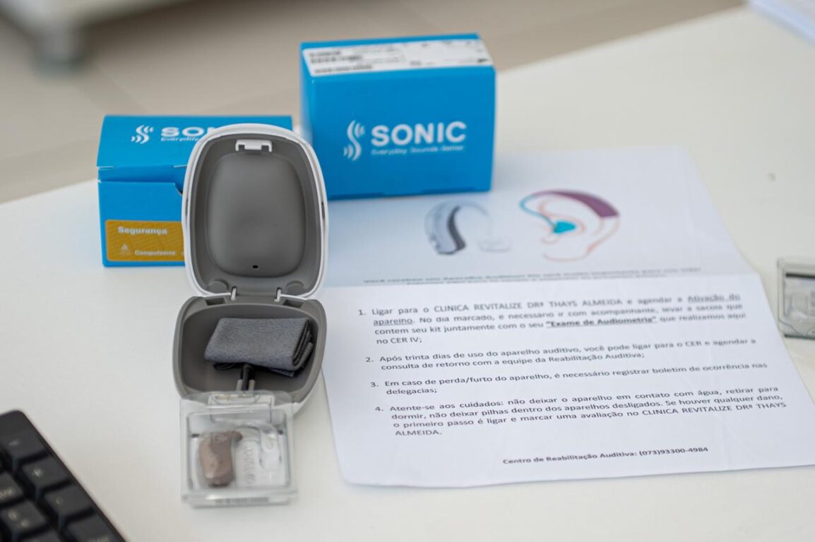 Leia mais sobre o artigo Prefeitura de Teixeira de Freitas realiza concessão de aparelhos auditivos para pessoas atendidas pelo CER IV