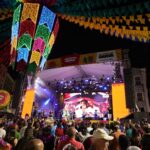 São João no Pelourinho reúne multidão com shows de Canários do Reino, Mastruz com Leite, Falamansa e outras atrações nesta segunda-feira